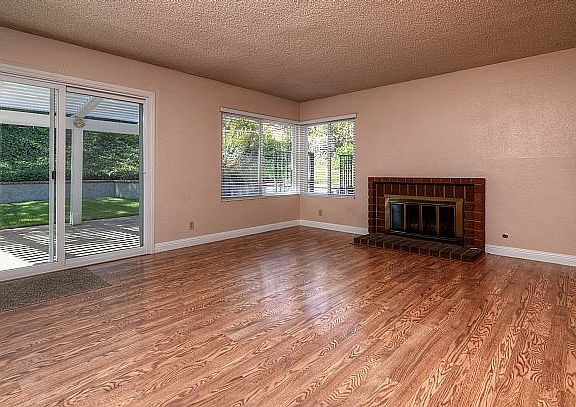 3rd image of 23110 Calvello Dr