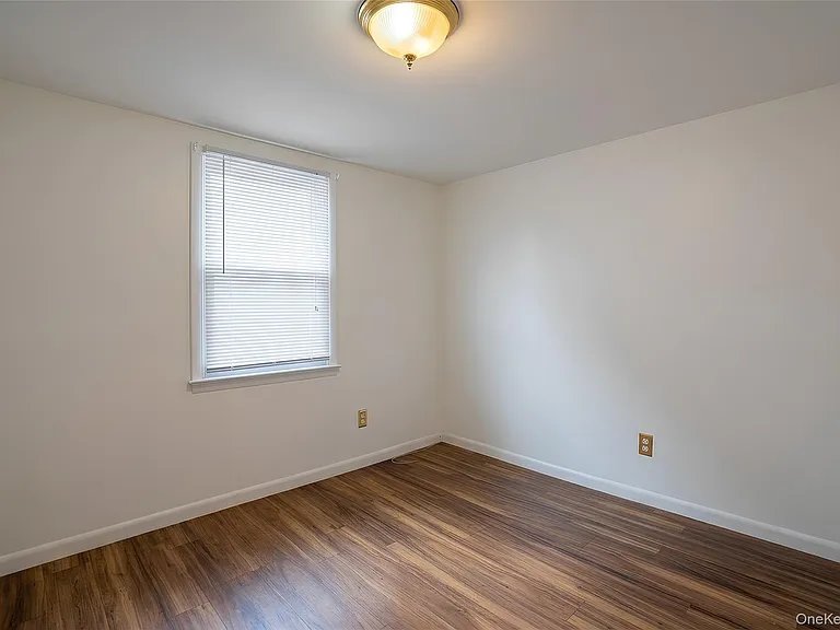 13 Cedarwood Dr — Photo 10