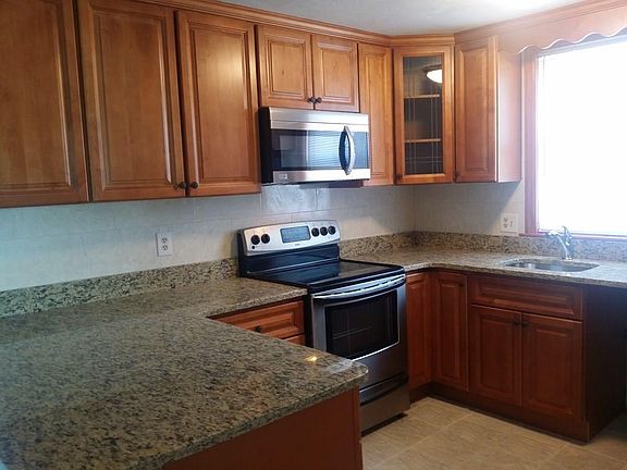 3rd image of 115 W Squantum St APT 918