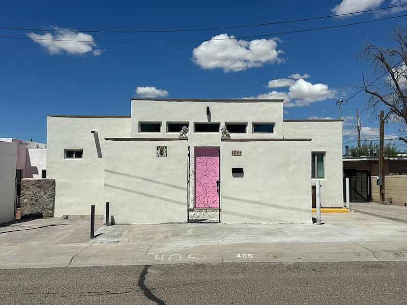 1st image of 405 E Bowman Ave