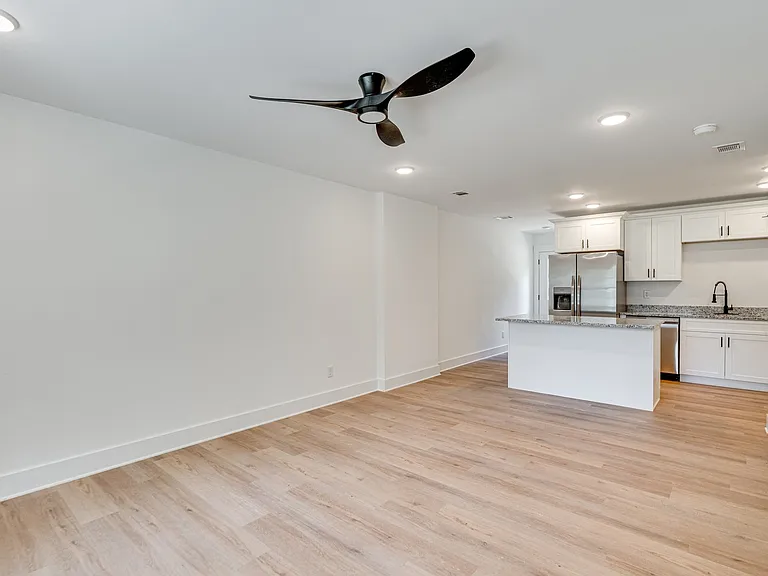 136 Cleveland Rd — Photo 3