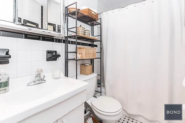 Rented by Bond New York | media 20