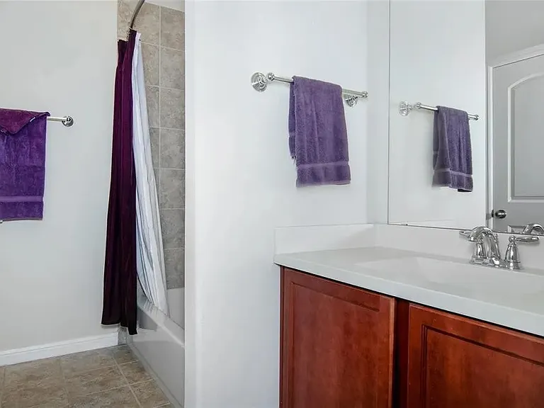 Downstairs full bath
