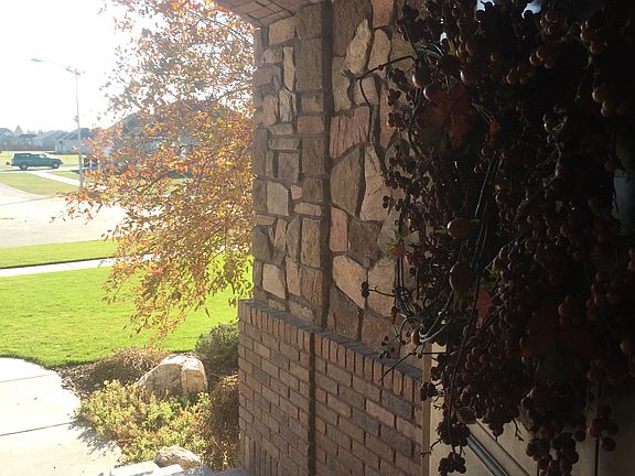 4th image of 1128 Green Willow Dr