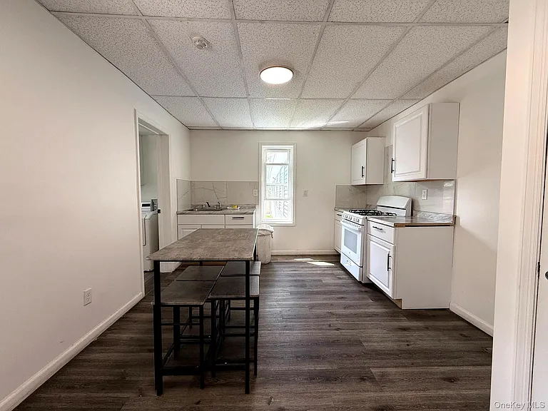 1256 North Ave #15 — Photo 8