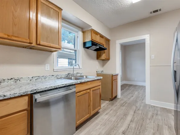 3527 Dunbar St, Dallas, TX 75215