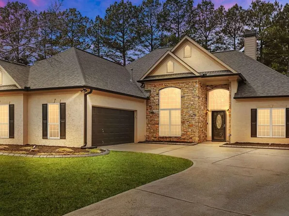 1564 Ember Oaks Cir, Powder Springs, GA 30127