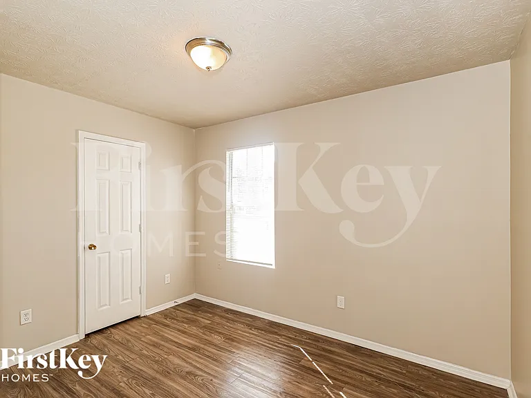 6450 Peppermill Ln — Photo 15
