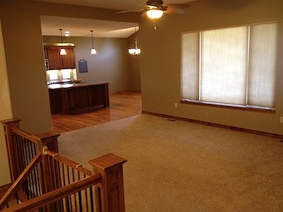 3rd image of 2914 N Parkdale Ct