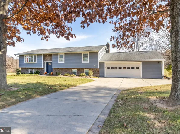 6403 Taper Ct, Sykesville, MD 21784