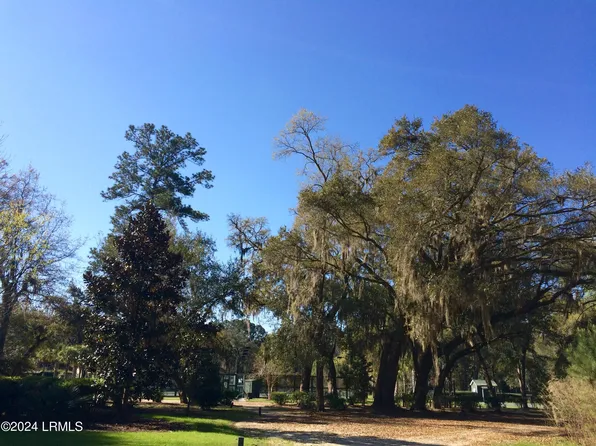 70 Harford, Beaufort, SC 29906