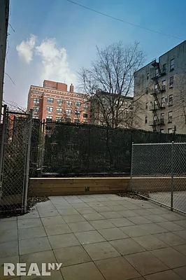 Rented by REAL New York | media 4