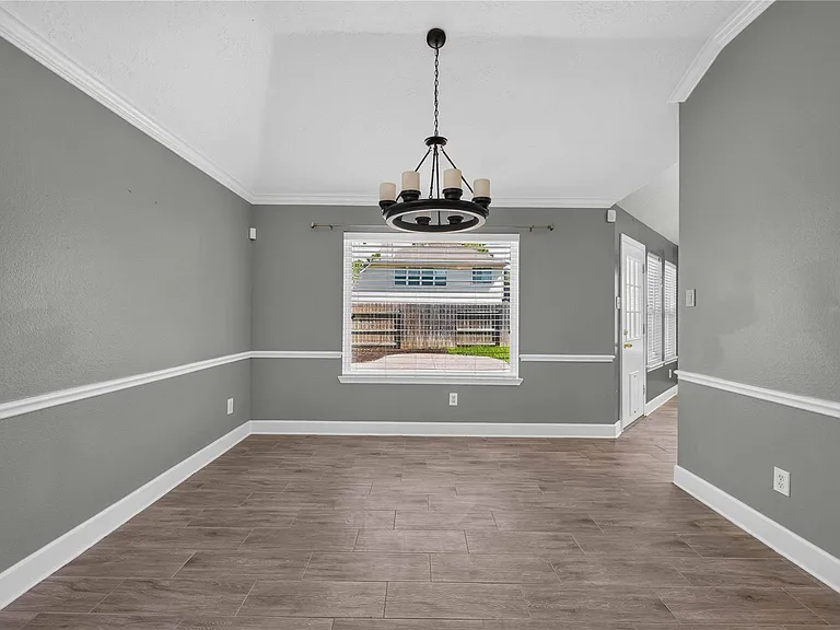 3519 Crescent Dr — Photo 8