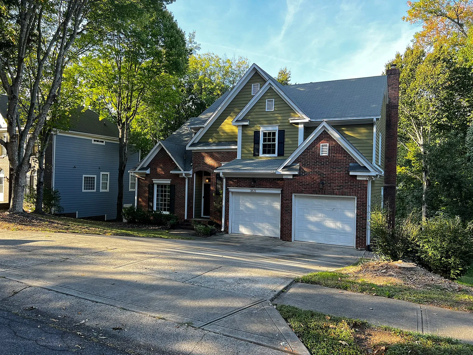 4 bed, 2.5 bath, 2478 sqft, $2,695 — Photo 2