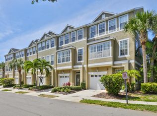 2913 Pointeview Dr, Tampa, FL 33611