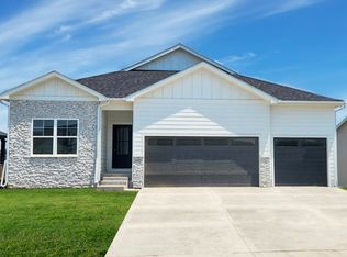 Fairfield Plan, Edgewood Trail, Altoona, IA 50009