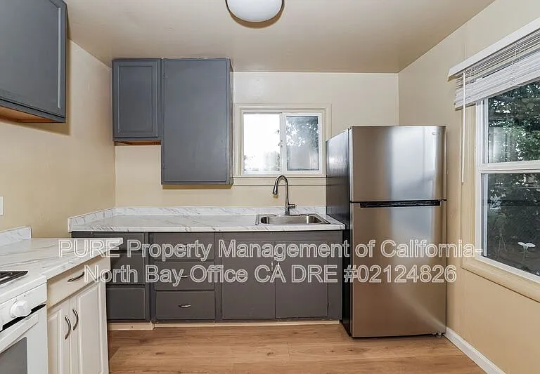 314 Cooper Ln — Photo 2