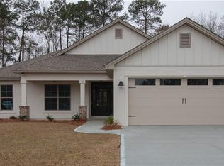 47 Magnolia Bluff Dr, Brunswick, GA 31525