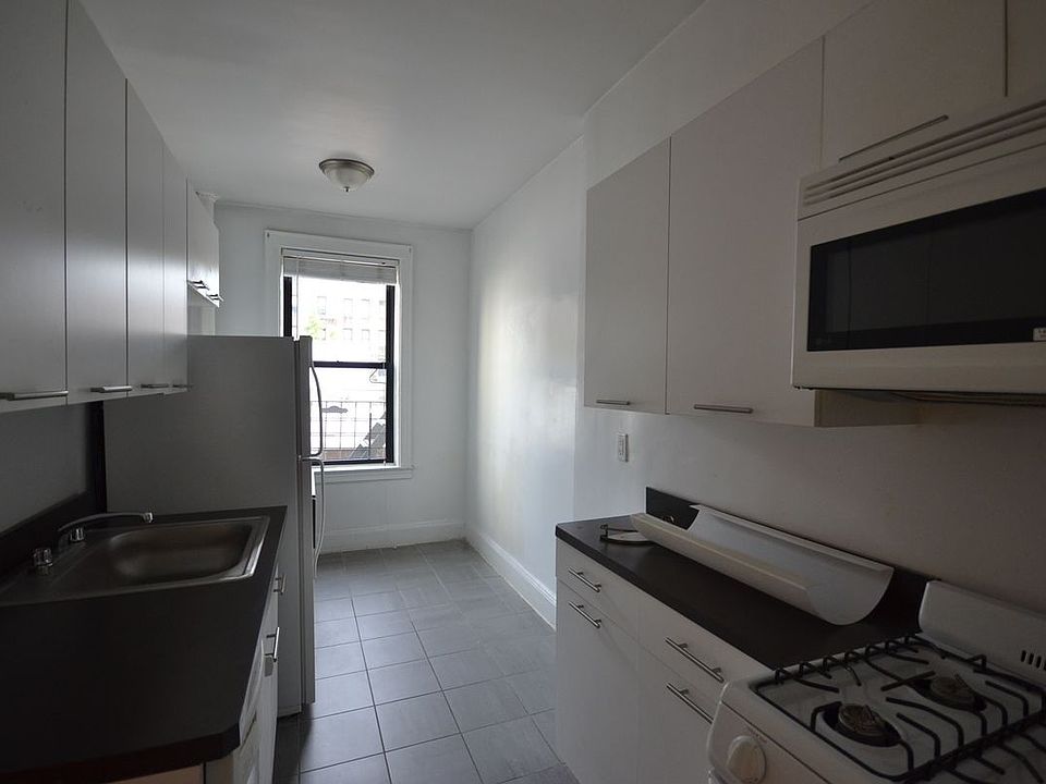 2nd image of 4141 44th St APT C2