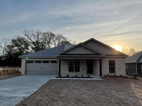 47 Olaff Rd, Cowarts, AL 36321
