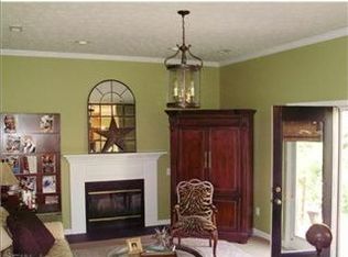 943 Edgewater Dr, Newport News, VA 23602