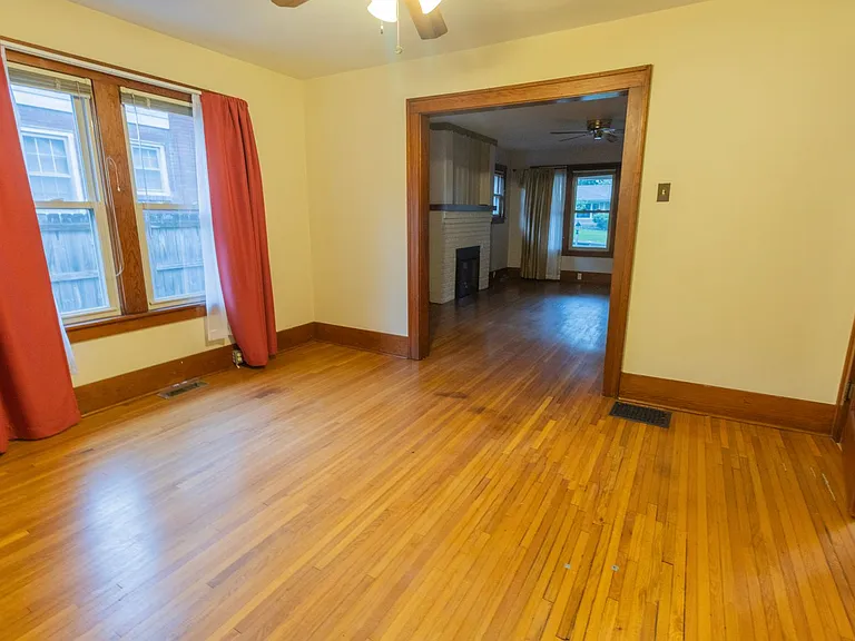 203 Edgewood Ave — Photo 16