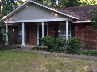 112 Jennifer Dr, Vicksburg, MS 39183