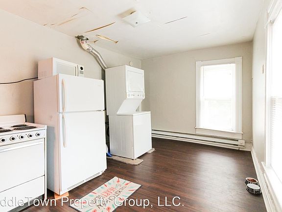 4th image of 810 W Ashland Ave