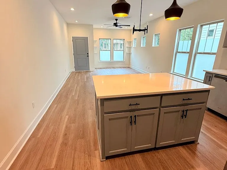 1327 N. Bronough St. — Photo 17