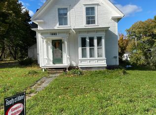 27 S Main St, Guilford, ME 04443