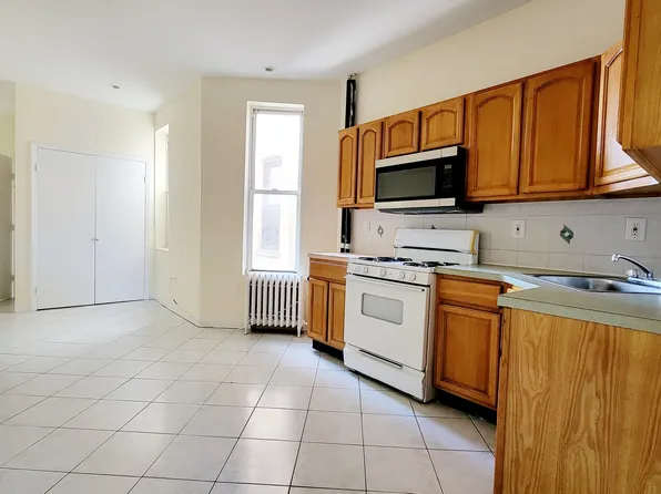 1310 Palisade Avenue image 3 of 6