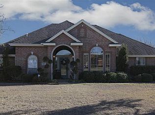 101 Watauga Dr, Waxahachie, TX 75165