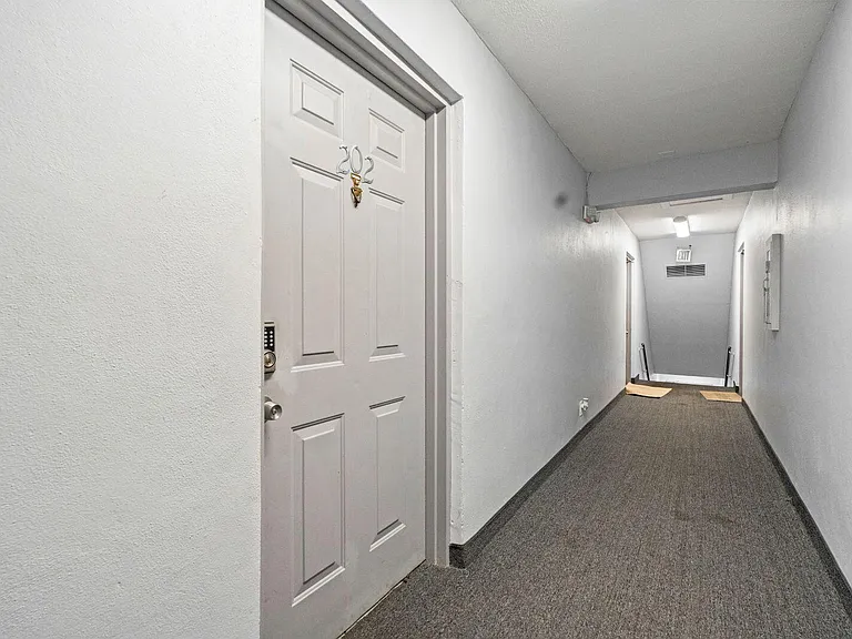 9935 Pineapple Tree Dr #202 — Photo 26
