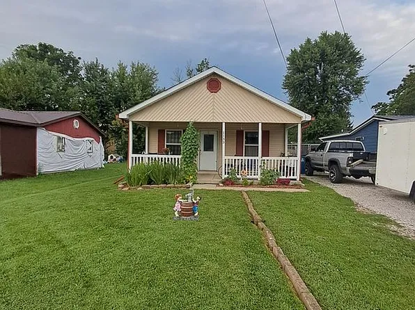 1133 Avenue D St, Greencastle, IN 46135