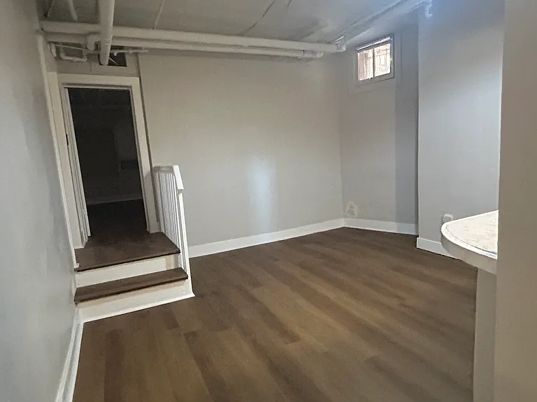 1109 N Emerson St #5 — Photo 15