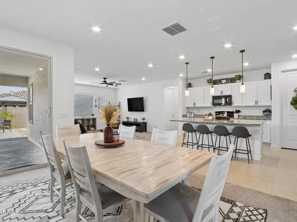 9947 E THORNBUSH Avenue, Mesa, AZ 85212
