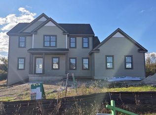 9875 North Cygnet COURT, Mequon, WI 53097