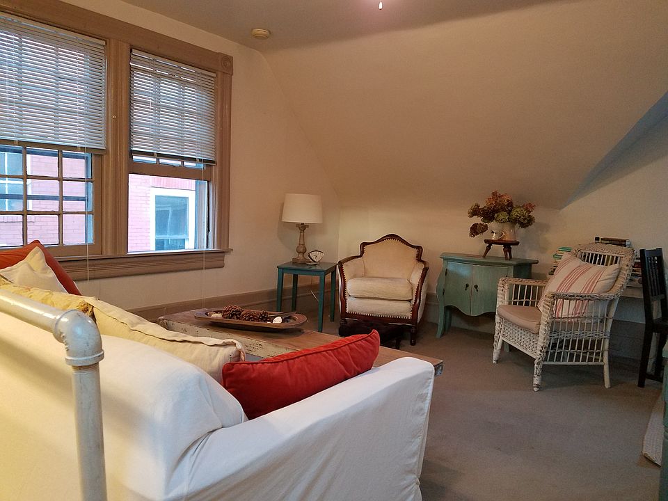 1st image of 130 Maple Ave