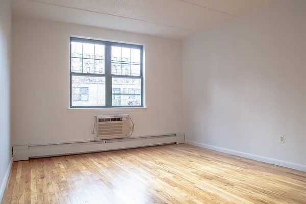 Rented by Douglas Elliman | media 35