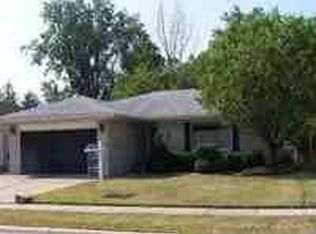 14301 Williamsburg St, Riverview, MI 48193