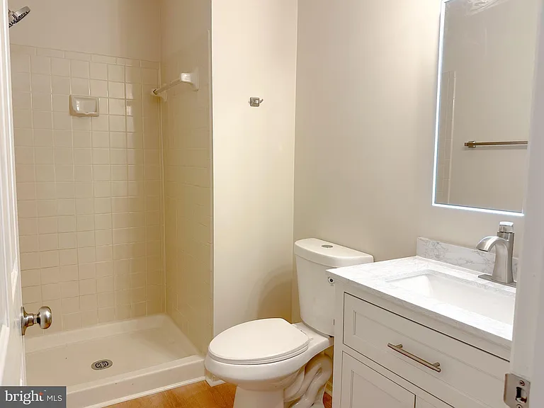 3451 Caledonia Cir — Photo 14