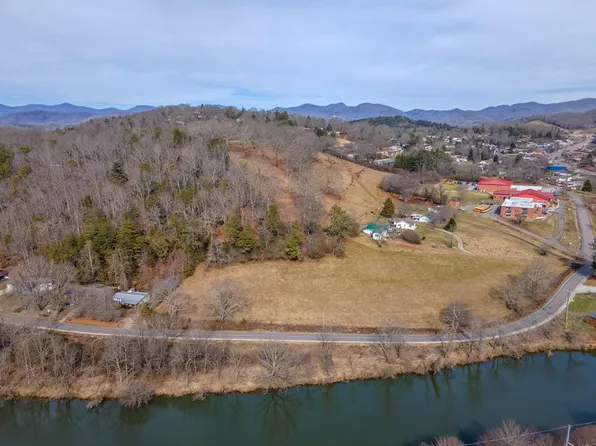 0 Lakeside Dr, Franklin, NC 28734