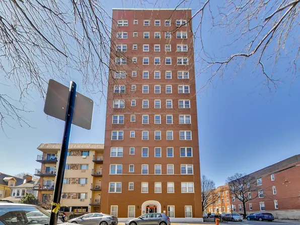 5400 S Harper Ave APT 203, Chicago, IL 60615