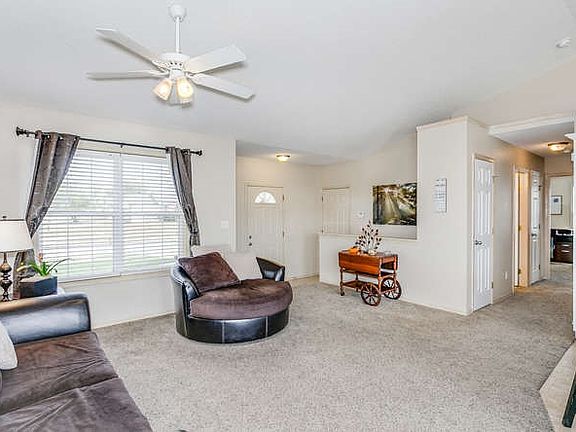 4th image of 717 E Minneha Ave