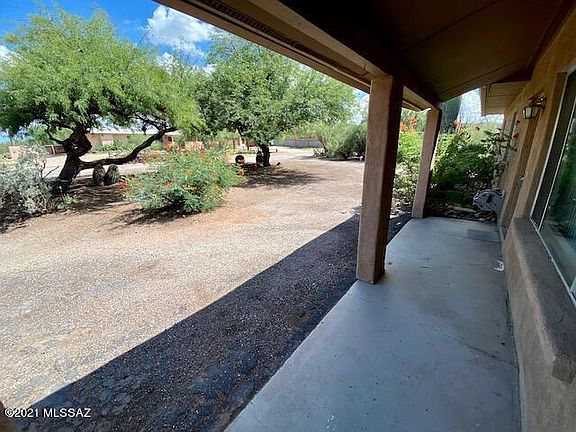 5th image of 3325 N Gregory Dr