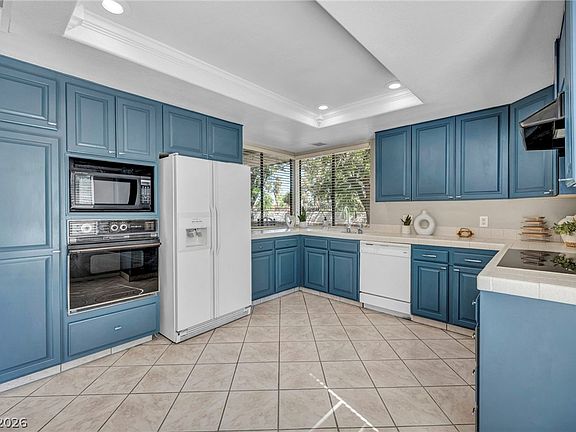 2nd image of 3042 Mirado Ct