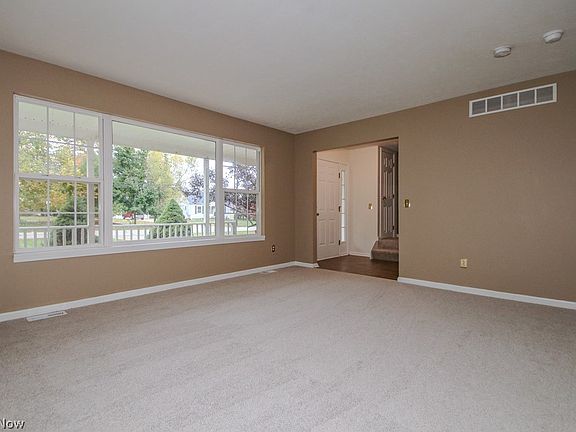 4th image of 23693 Drake Rd