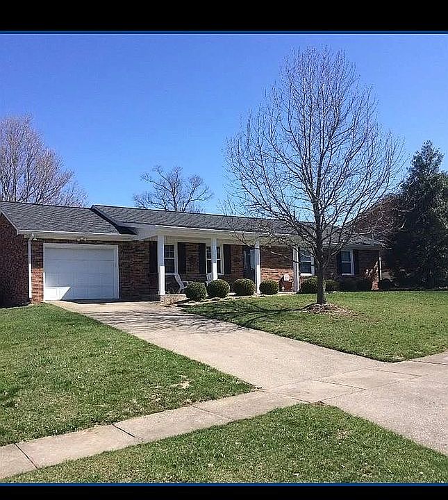 1st image of 303 Fairway Dr W
