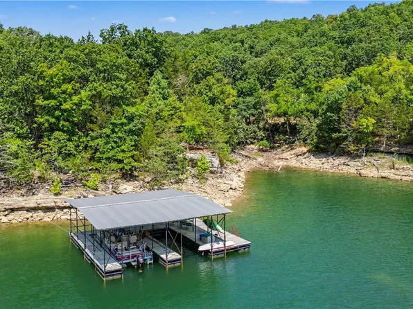 7670 Angell Rd, Rogers, AR 72756