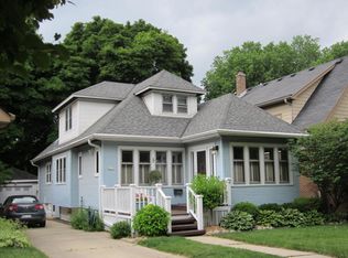 2473 N 67th St, Wauwatosa, WI 53213